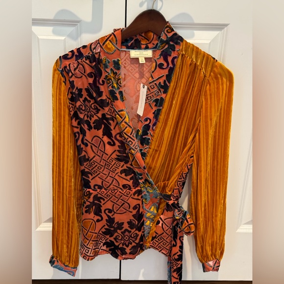 Anthropologie by Moulinette Soeurs Velvet and Silk Blend Wrap Blouse XS NWT - Picture 5 of 9